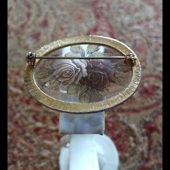 Etched Roses Brooch - Picture 10 of 16